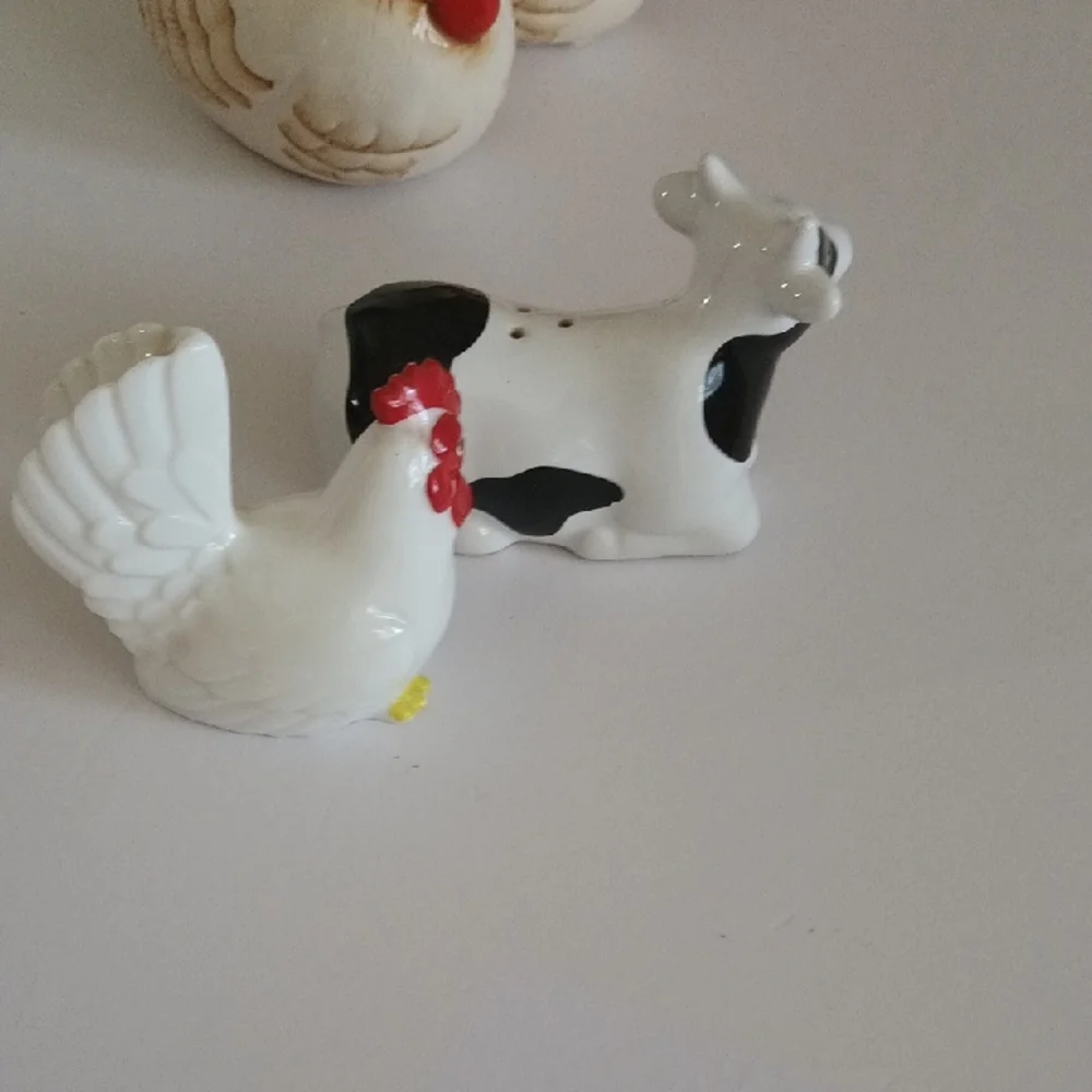 Vintage Farm Animal Salt and Pepper Shakers - Red, White, Black